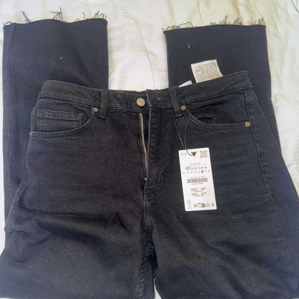 Zara Cropped Flare High Waisted Jeans - Picture 8 of 13